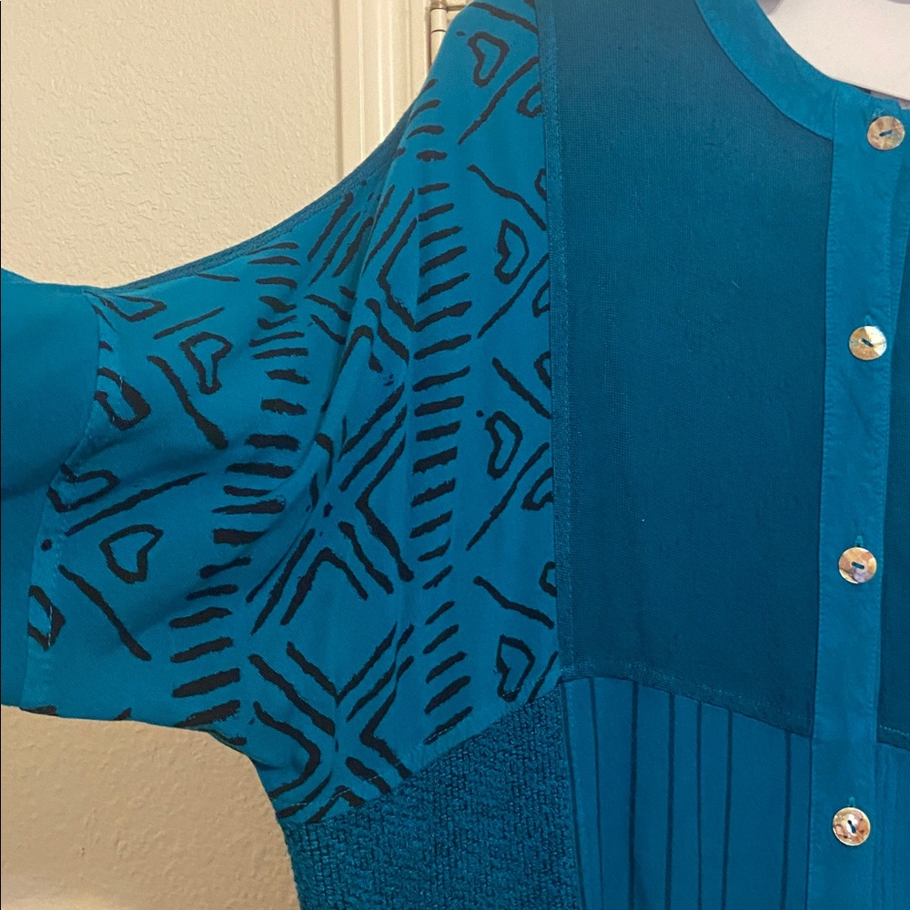 Unique Teal Button-Up Light Sweater from Moracco with Patterned Sleeves - Picture 2 of 6
